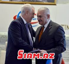 Dəmiryol şefinin media kralı olma həvəsi Dəmiryol şefinin media kralı olma həvəsi