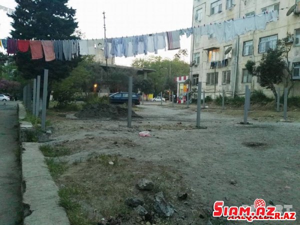 Nəsimi rayonunda sakinlər etiraz aksiyası keçirib - FOTO Nəsimi rayonunda sakinlər etiraz aksiyası keçirib - FOTO