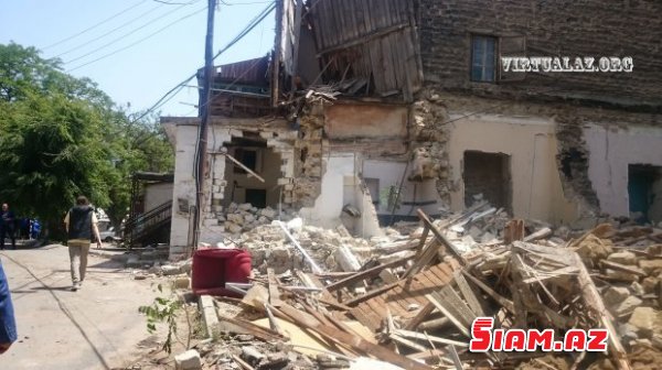 “Azəravtoyol” Bakının mərkəzində sakinləri hədələyərək evindən köçürür “Azəravtoyol” Bakının mərkəzində sakinləri hədələyərək evindən köçürür