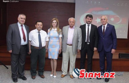 “15 İyul” kompozisiyasının təqdimatı oldu - FOTO,VİDEO “15 İyul” kompozisiyasının təqdimatı oldu - FOTO,VİDEO