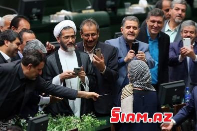 İran deputatlarının şorgözlüyü: Avropalı sarışın diplomat xanımla… – FOTOLAR İran deputatlarının şorgözlüyü: Avropalı sarışın diplomat xanımla… – FOTOLAR