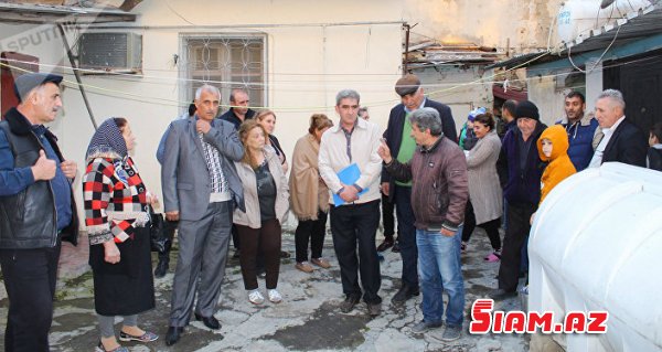 Bakıda yeni ev yıxan peyda olub: sakinlərin elementar istəyi də nəzərə alınmır:FOTO-VİDEO Bakıda yeni ev yıxan peyda olub: sakinlərin elementar istəyi də nəzərə alınmır:FOTO-VİDEO