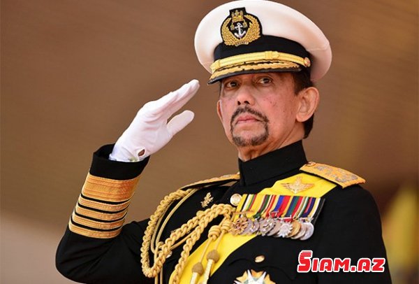 Sultanın azyaşlı qızlardan ibarət hərəmxanası, sel kimi axan neft milyardları... Sultanın azyaşlı qızlardan ibarət hərəmxanası, sel kimi axan neft milyardları...