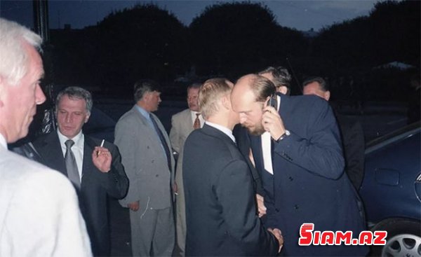 Putinin iqamətgahına reyder hücumu: baş prokurorun oğlu, Mahmudov və digərləri... Putinin iqamətgahına reyder hücumu: baş prokurorun oğlu, Mahmudov və digərləri...