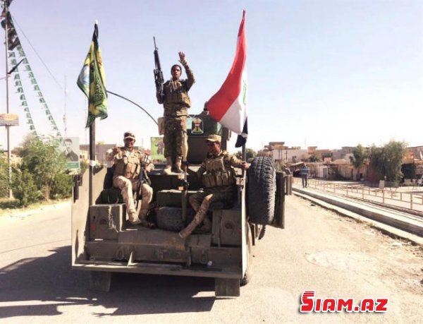Ordu irəliləyir, əhali üsyan edir - Bərzanini DEVİRƏCƏKLƏR - FOTO Ordu irəliləyir, əhali üsyan edir - Bərzanini DEVİRƏCƏKLƏR - FOTO